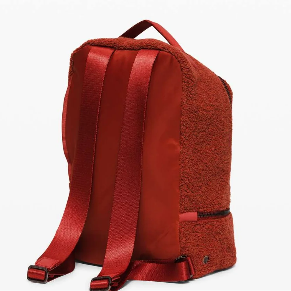 NWT City Adventurer Sherpa Backpack Mini, *10L in Heathered Magma